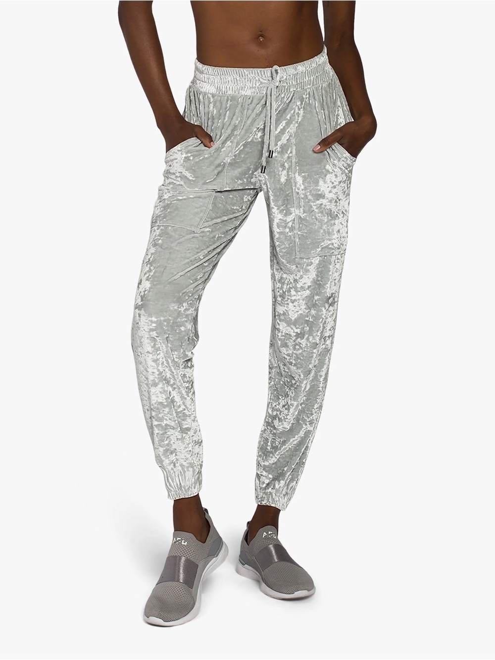 HEROINE SPORT Velvet Joggers